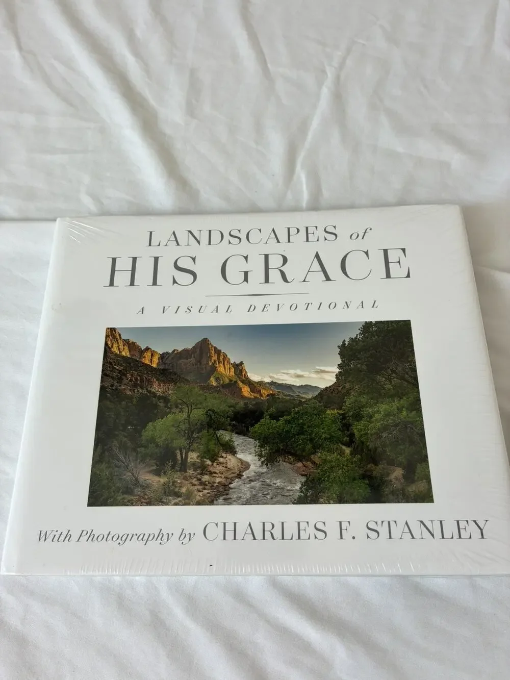 Landscapes of His Grace : A Visual Devotional by In Touch Ministries (2017,...